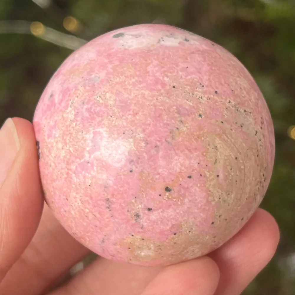 Модел на родохрозитна сфера 1