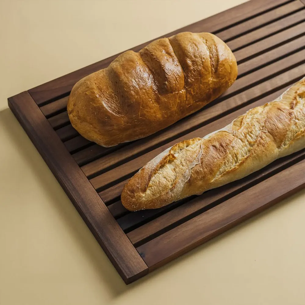 Табла за сервиране - Дърво (орех) - 585x350mm - Височина: 20mm - Орех - с неплъзгащо покритие
