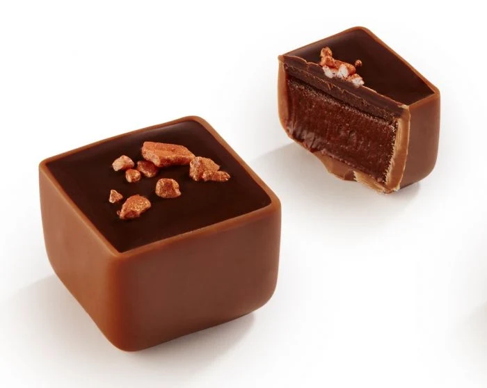 Belgian Chocolatier Finesse бонбона от черен шоколад 1 брой