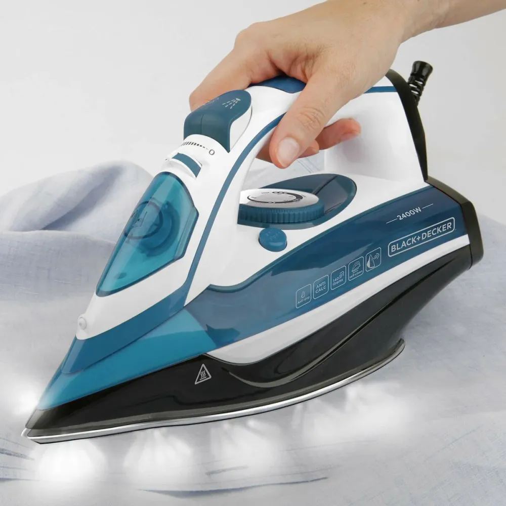 Парна ютия Black & Decker BXIR2402E 2400 W