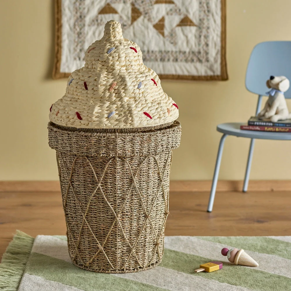 Bloomingville Кошница за играчки с форма на сладолед и капак Cillie Water Seagrass