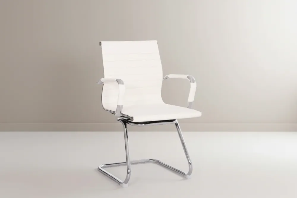 Посетителски стол BOSS с подлакътници /бял PU 54x56x87см.