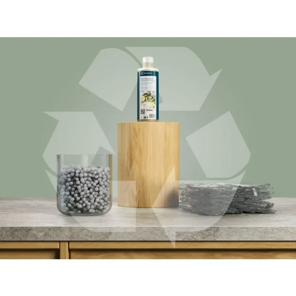 Почистващ препарат Electrolux E2WASF00 300 ml
