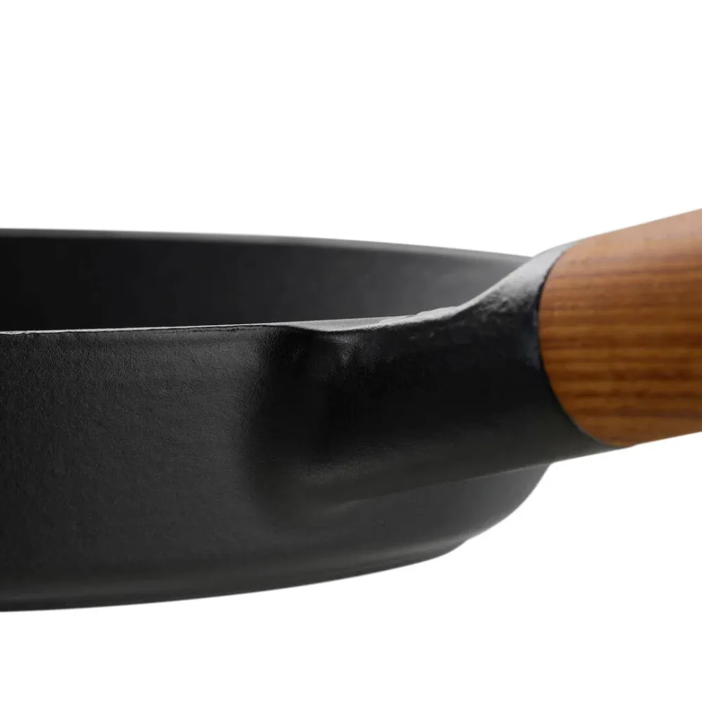 Чугунен тиган Fiskars Norden, 28 см.