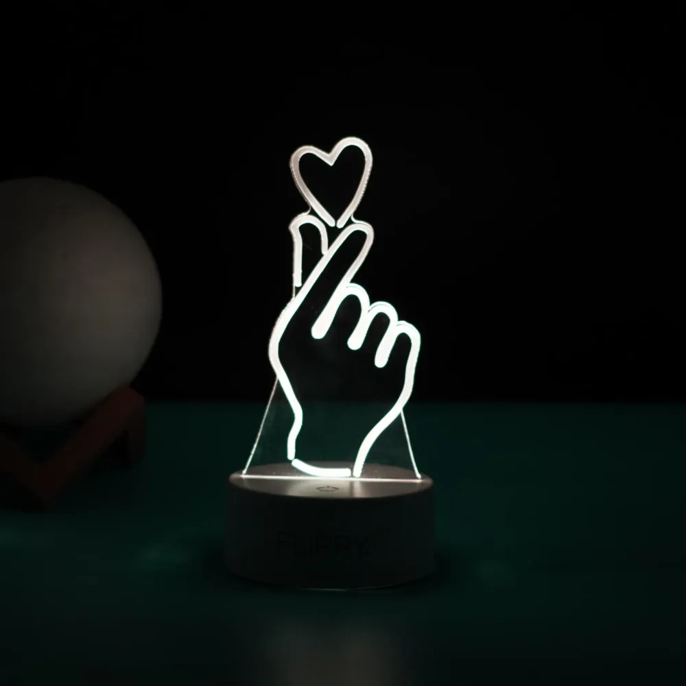 Декоративна LED лампа, 3D, Ръка и сърце, изработена от акрилен материал и светлина , бяла
