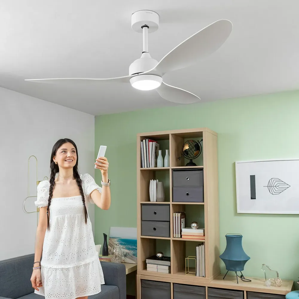 Вентилатор за Таван с LED Светлина и 3 Перки ABS Flaled InnovaGoods Бял 36 W 52" Ø132 cm