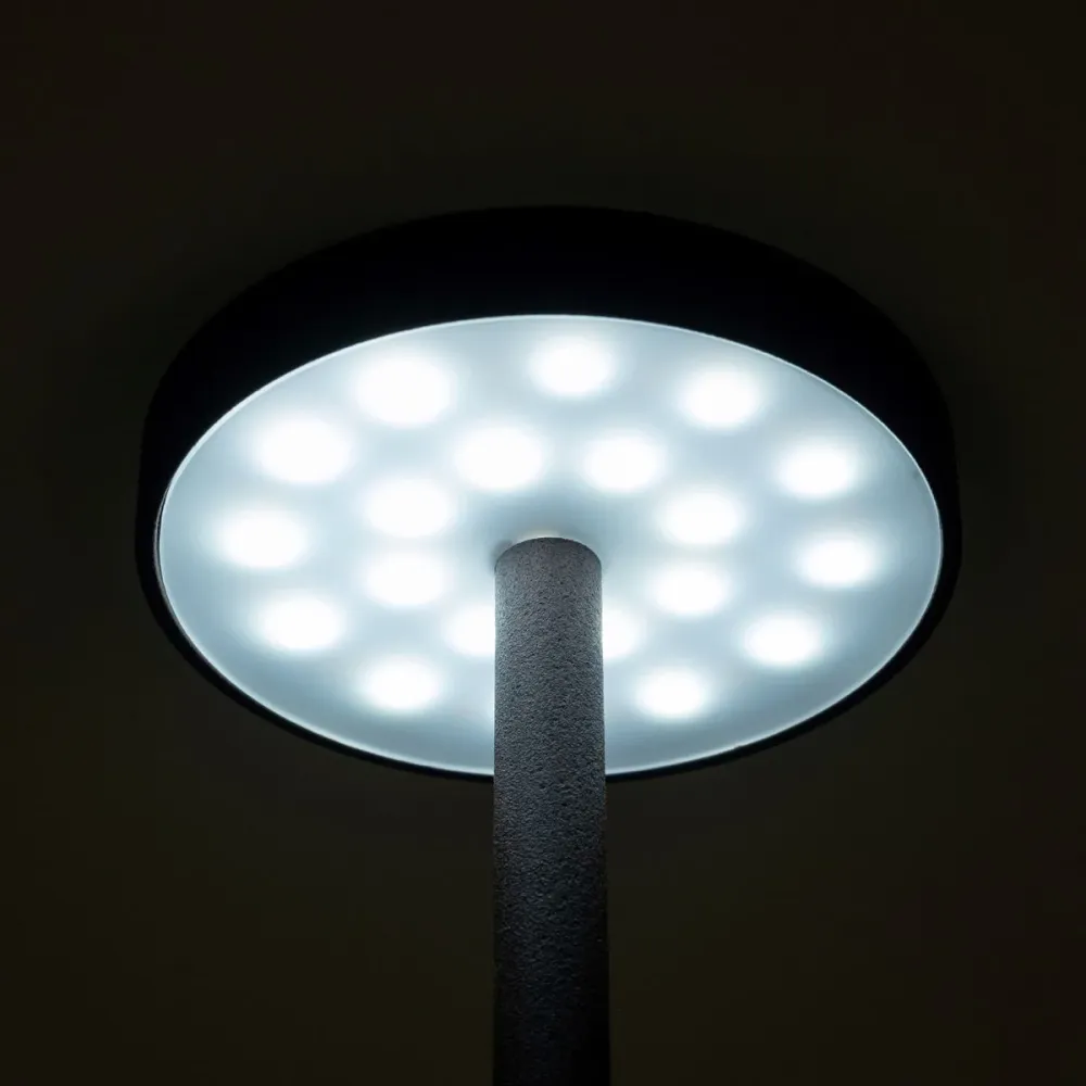Настолна LED лампа на батерия BRUNNER FARO