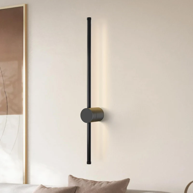 Стенна led лампа Eftenbo в черен цвят d8x80см