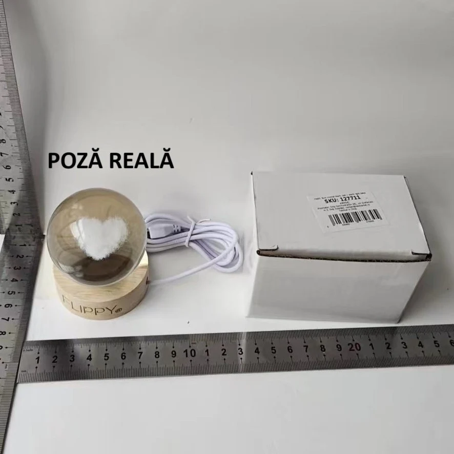 Декоративна LED лампа, кристална топка с диаметър 6 см, USB захранване, дървена стойка, светлина