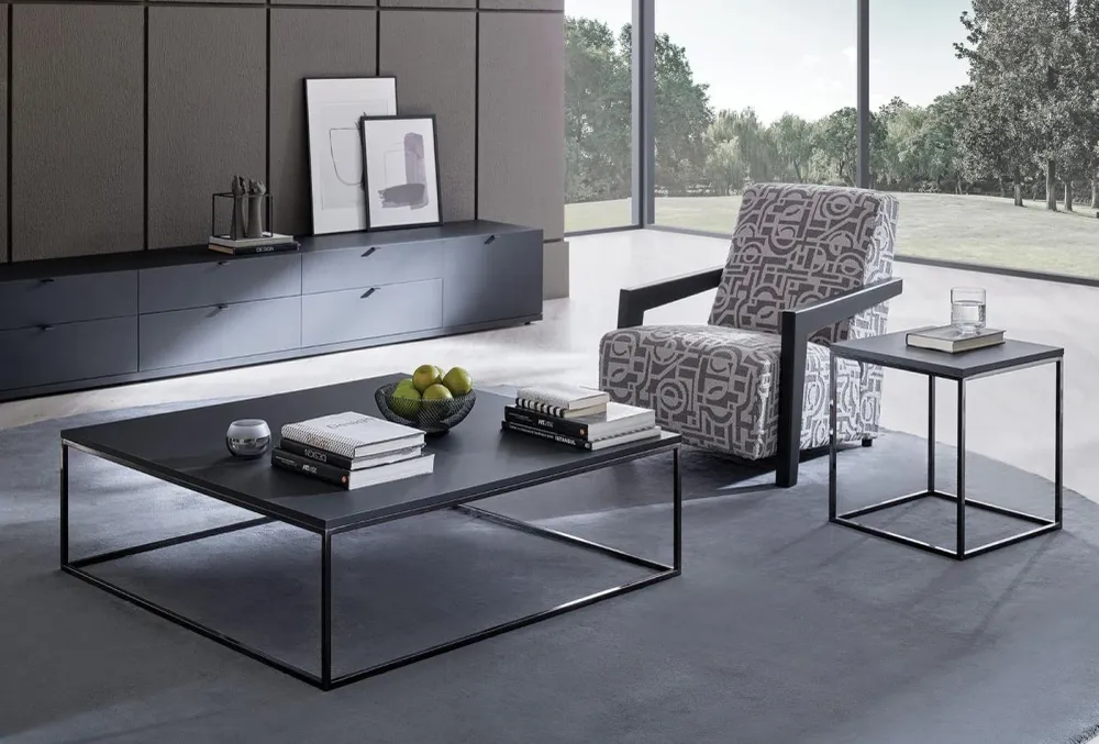 Холна маса «Legato Black» с размер 110х35х110см