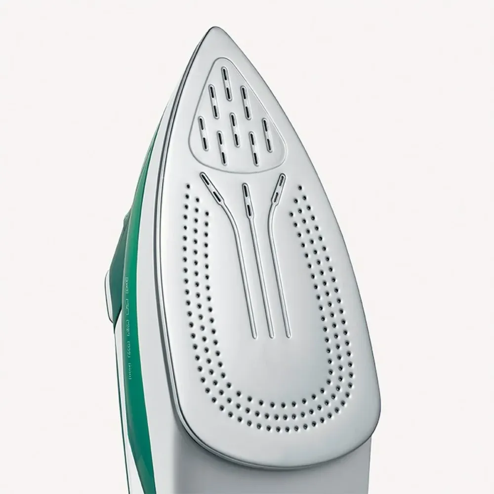 Парна ютия Severin BA3261 2400 W